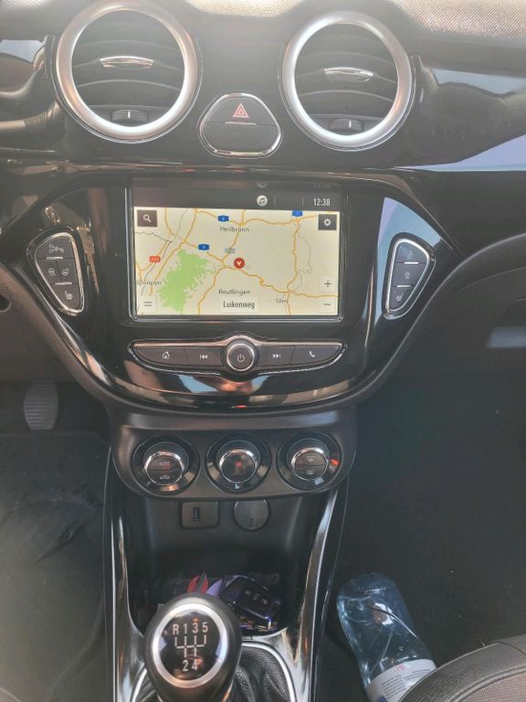 Opel Adam