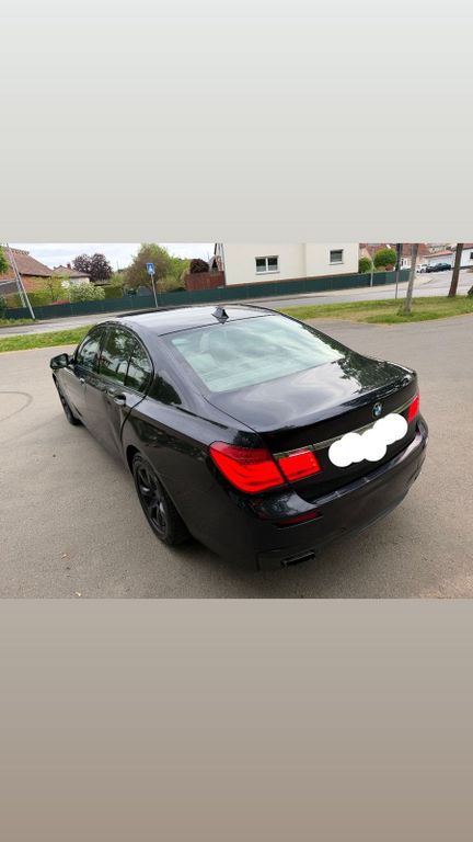 BMW 740