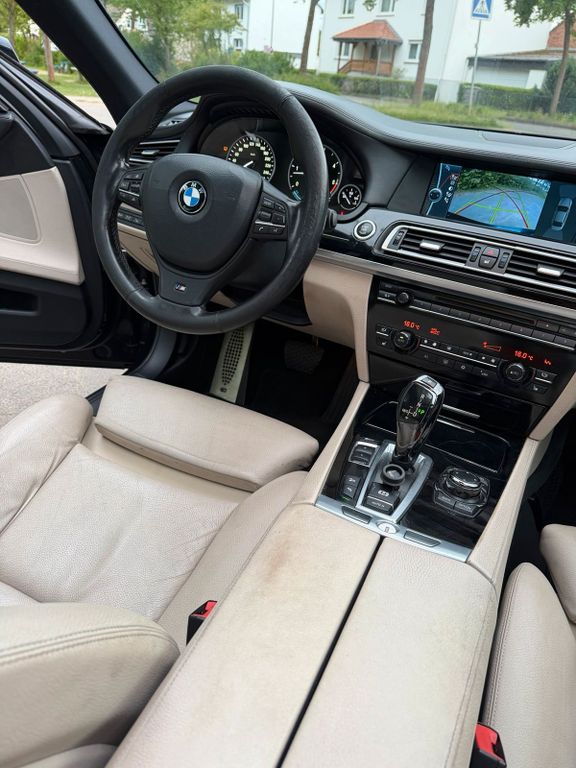 BMW 740