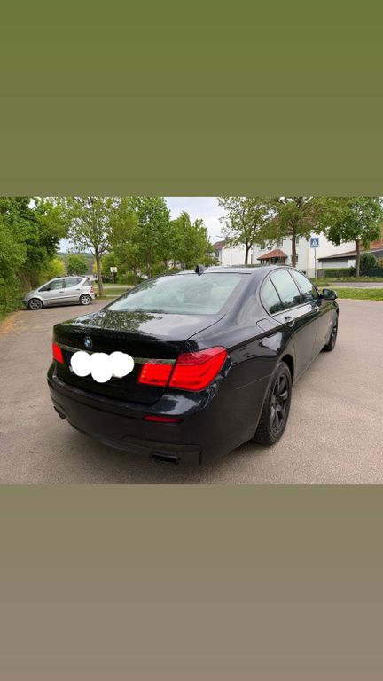 BMW 740