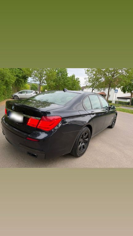 BMW 740