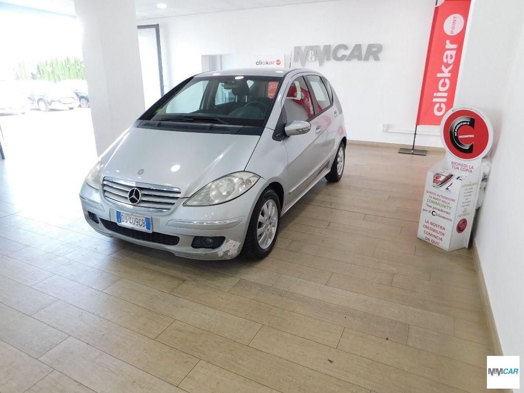 Mercedes-Benz A 180