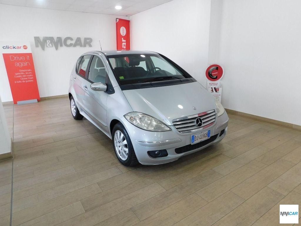 Mercedes-Benz A 180