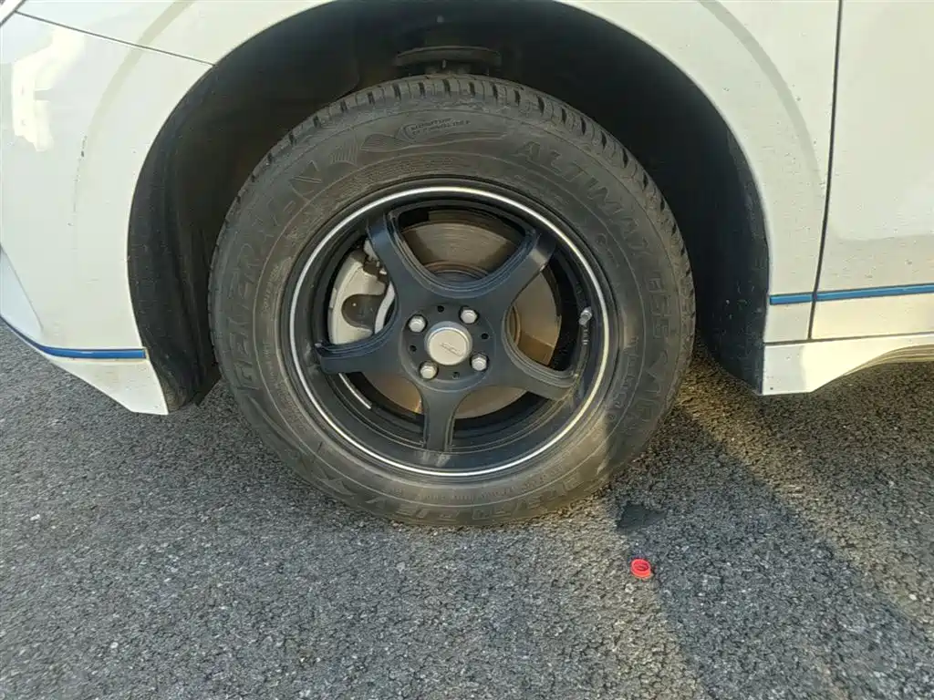 BYD e2