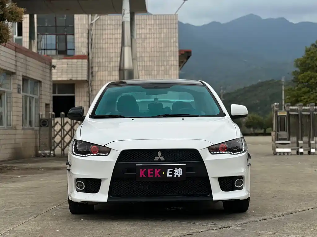 Mitsubishi Lancer EX