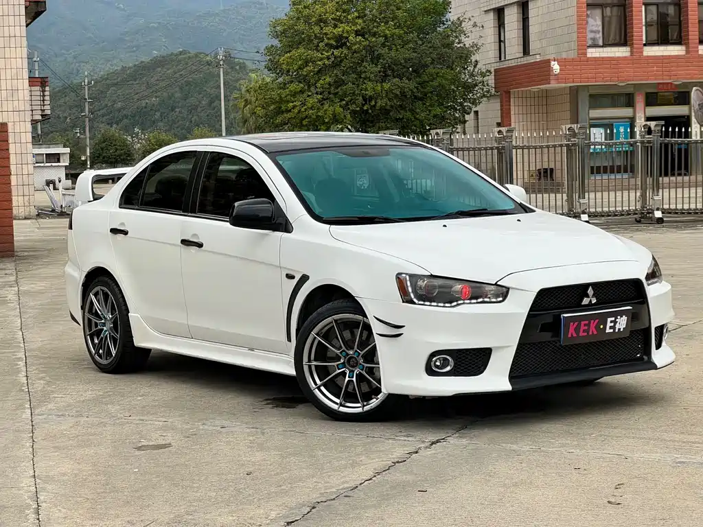 Mitsubishi Lancer EX