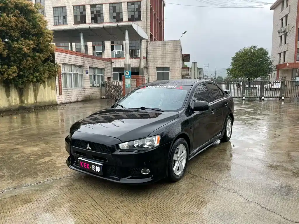 Mitsubishi Lancer EX