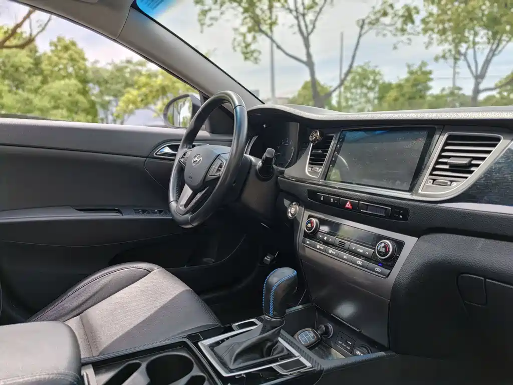 Hyundai Mistra