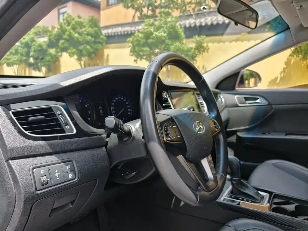 Hyundai Mistra
