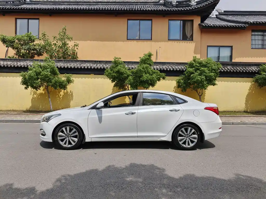 Hyundai Mistra