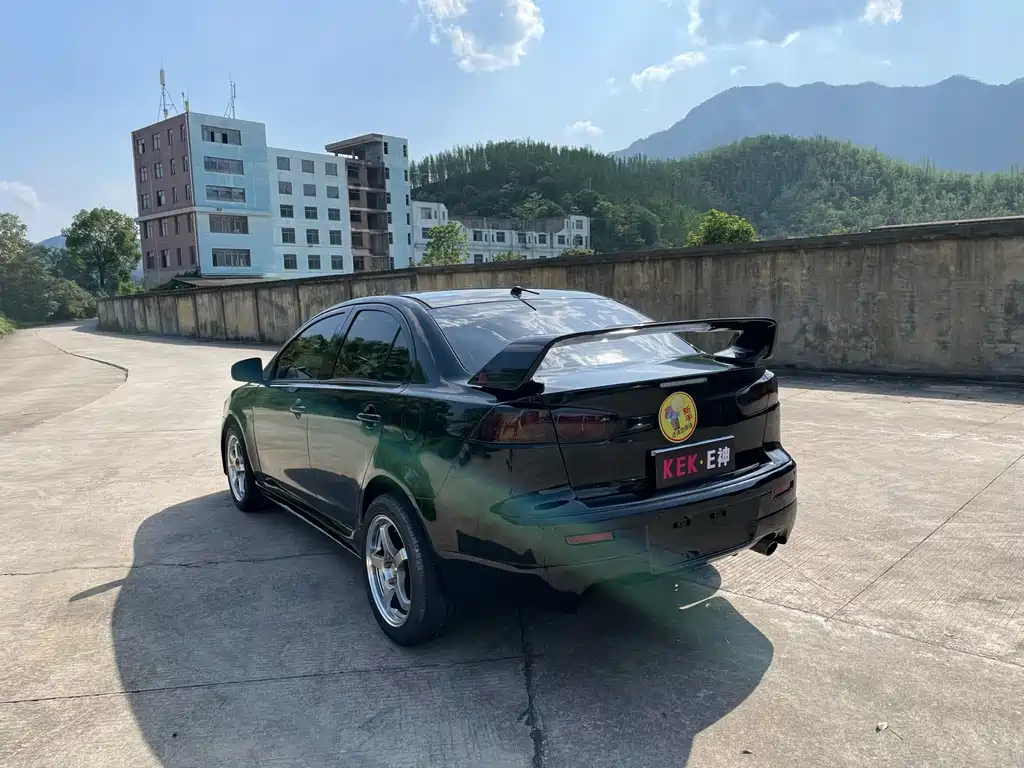 Mitsubishi Lancer EX