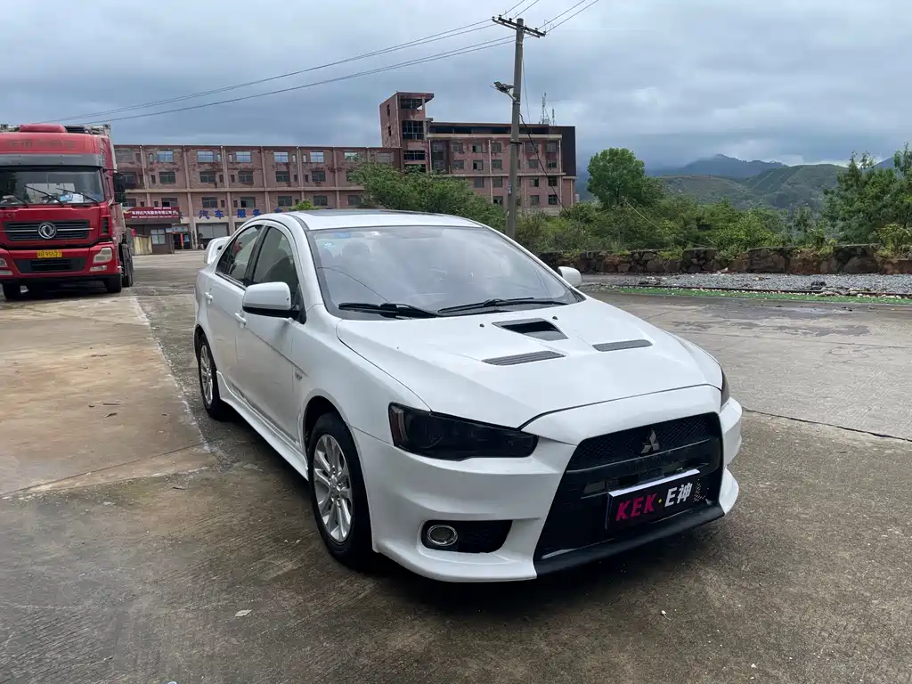 Mitsubishi Lancer EX