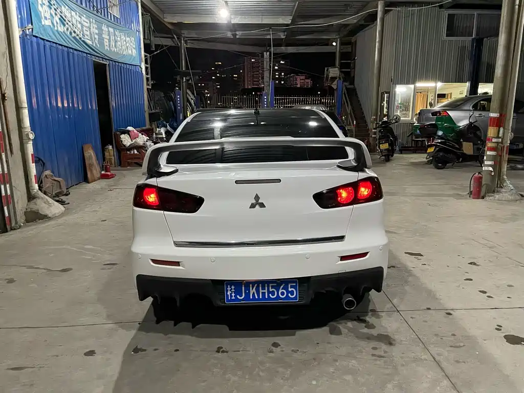 Mitsubishi Lancer EX