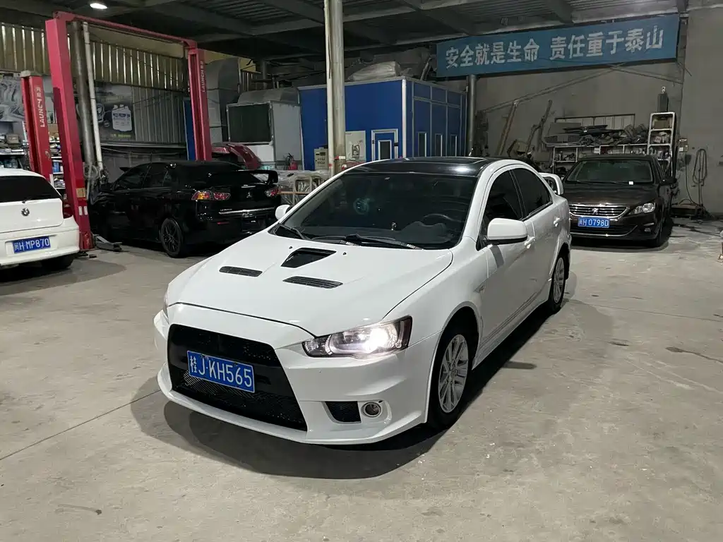 Mitsubishi Lancer EX