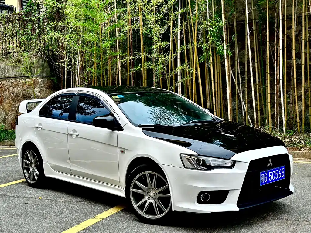 Mitsubishi Lancer EX