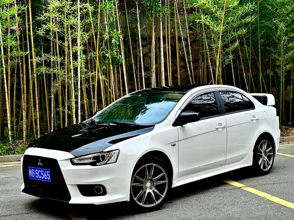 Mitsubishi Lancer EX