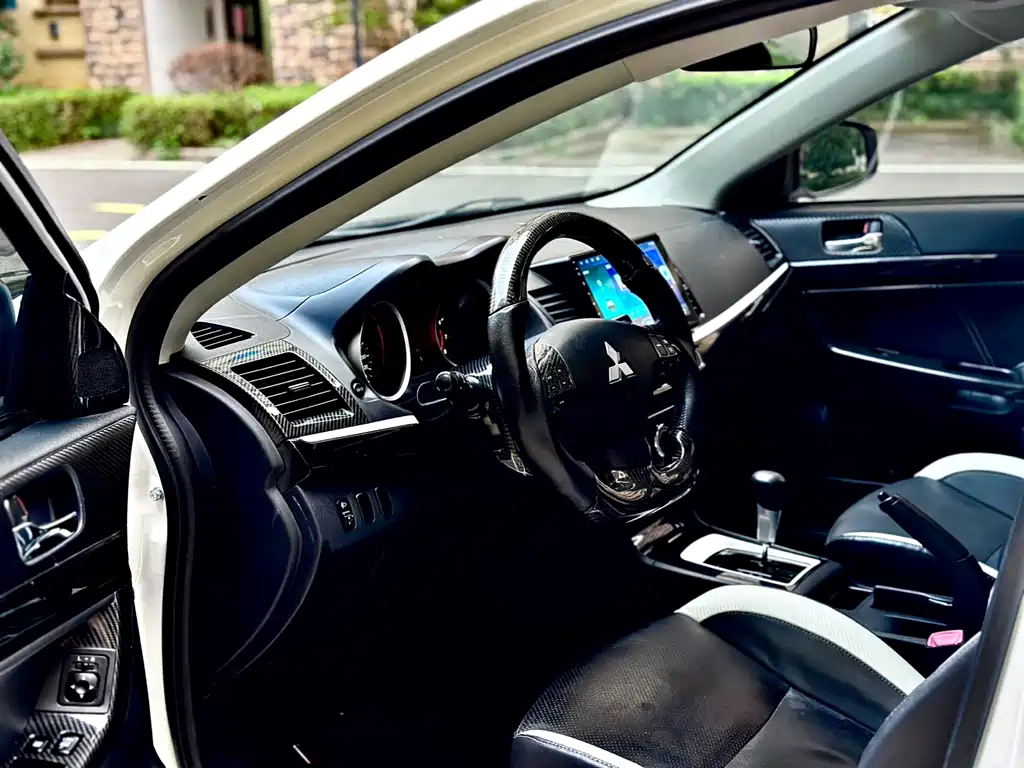 Mitsubishi Lancer EX