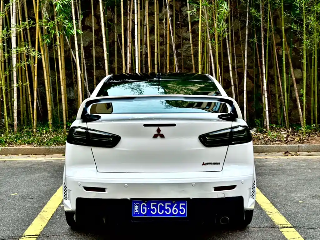 Mitsubishi Lancer EX