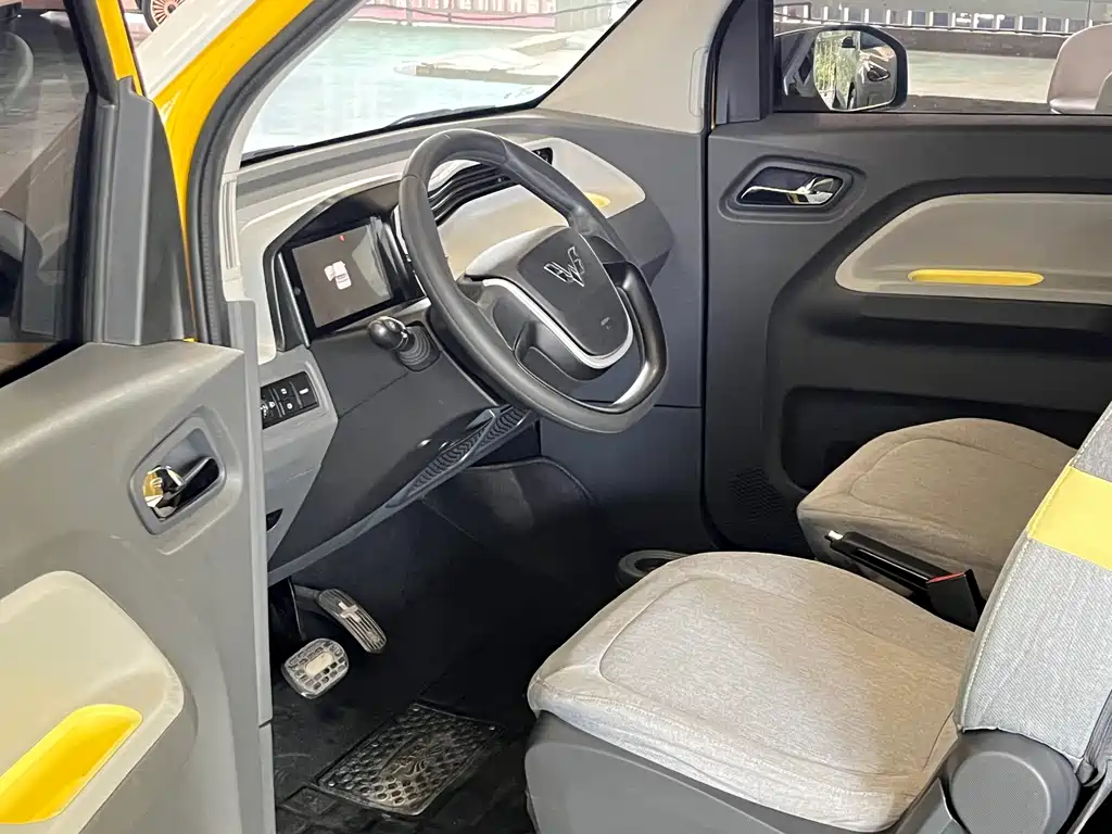 Wuling MINIEV