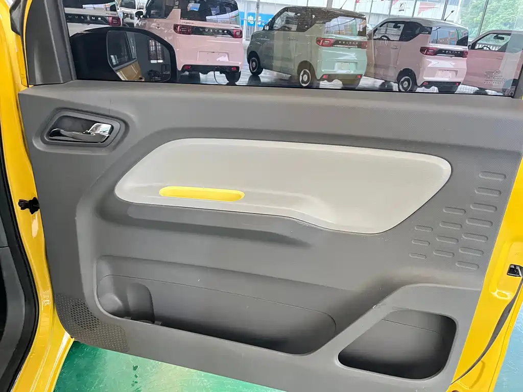 Wuling MINIEV