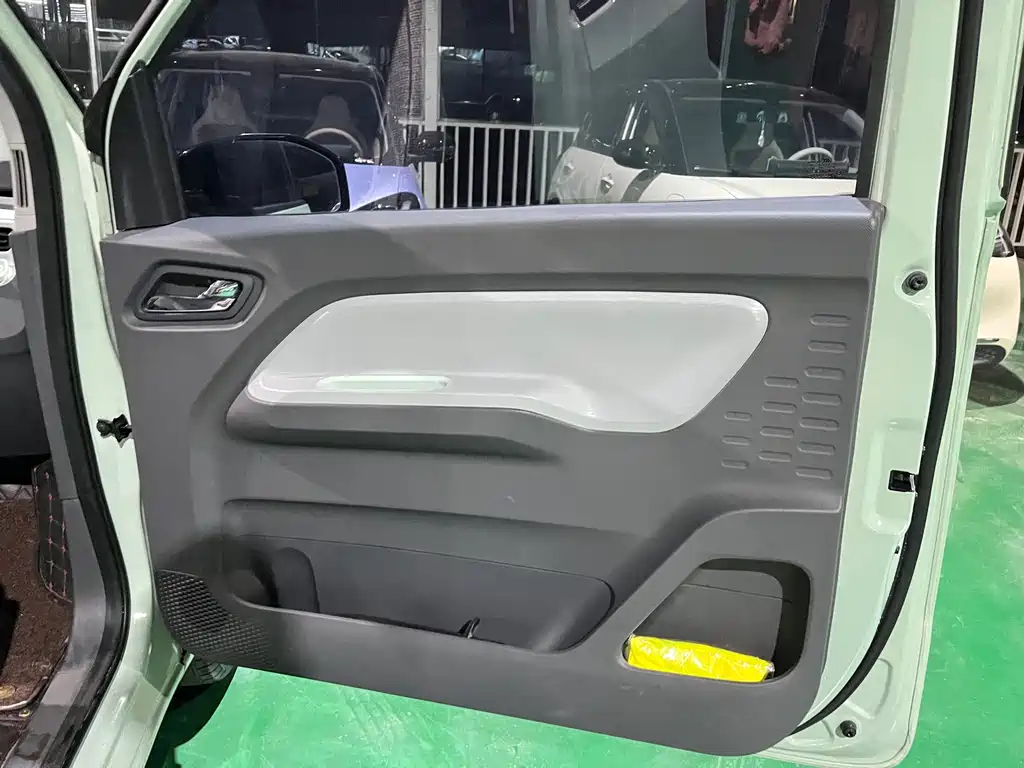 Wuling MINIEV