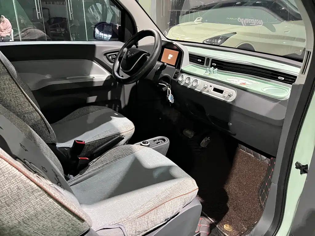 Wuling MINIEV