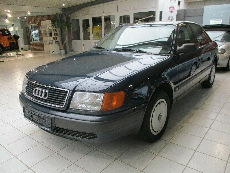 Audi 100