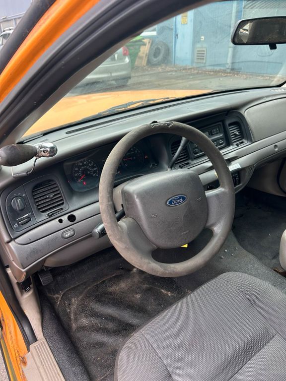 Ford Crown