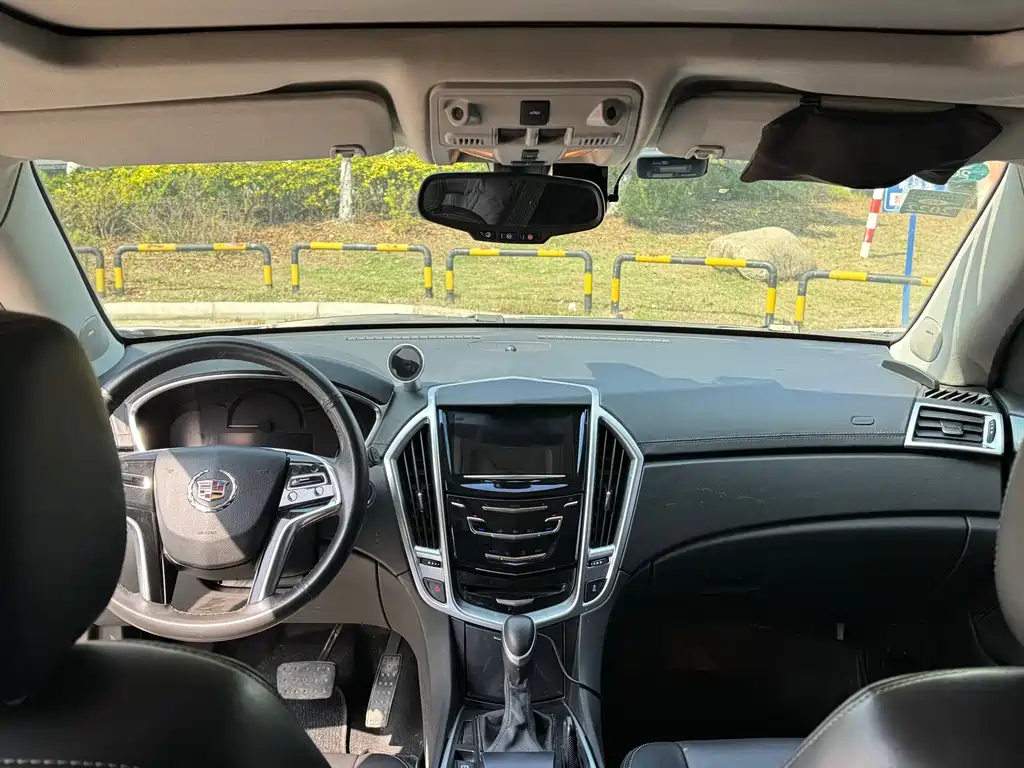 Cadillac SRX