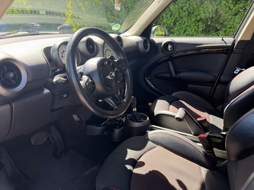 MINI Countryman D (Cooper)