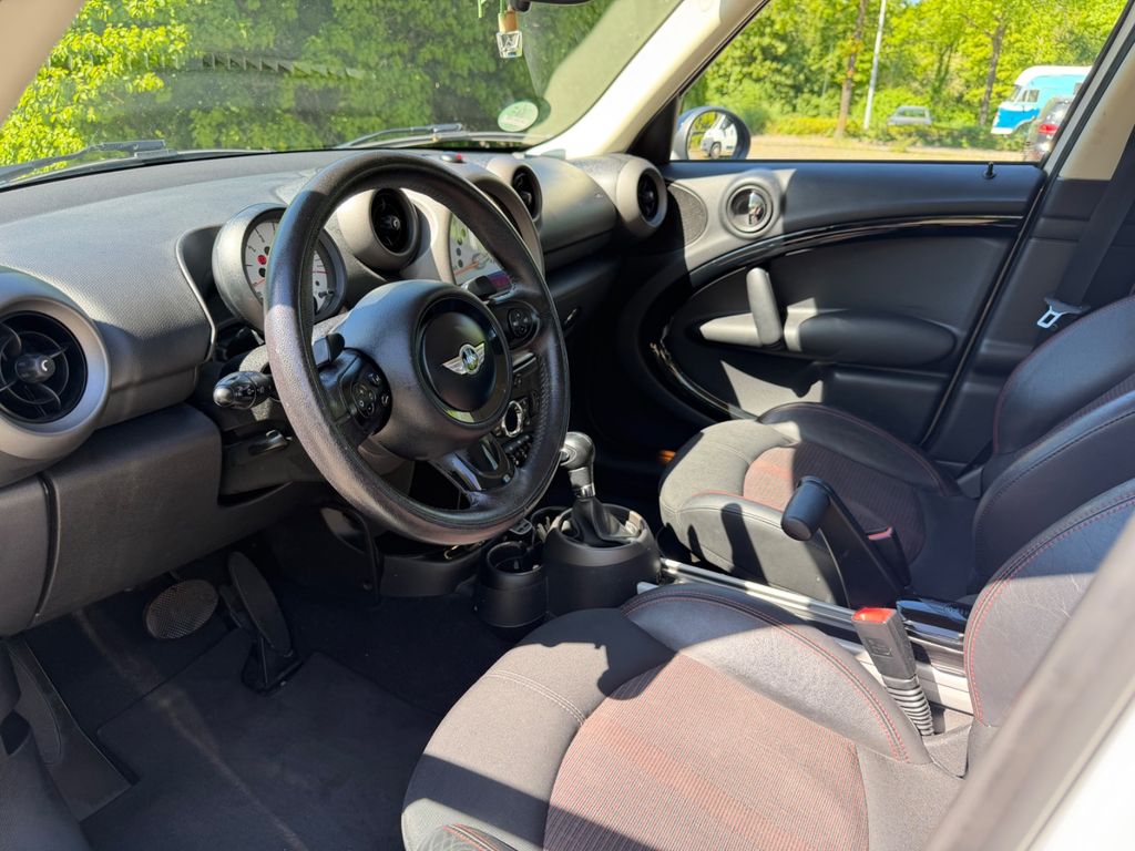 MINI Countryman D (Cooper)