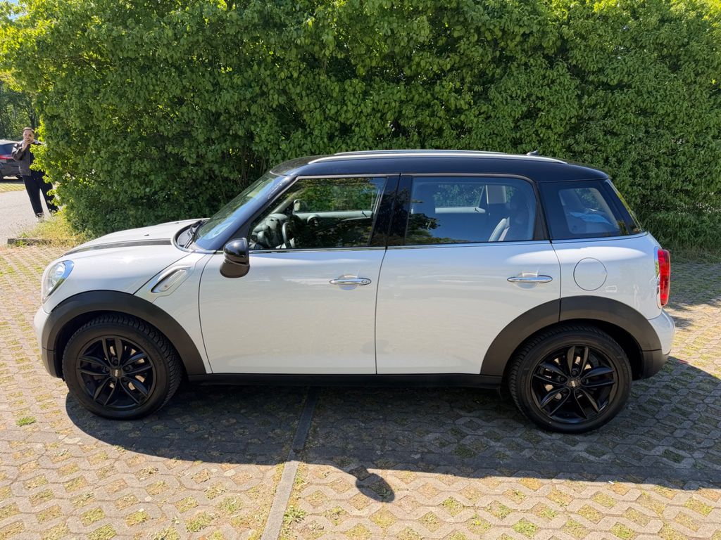 MINI Countryman D (Cooper)