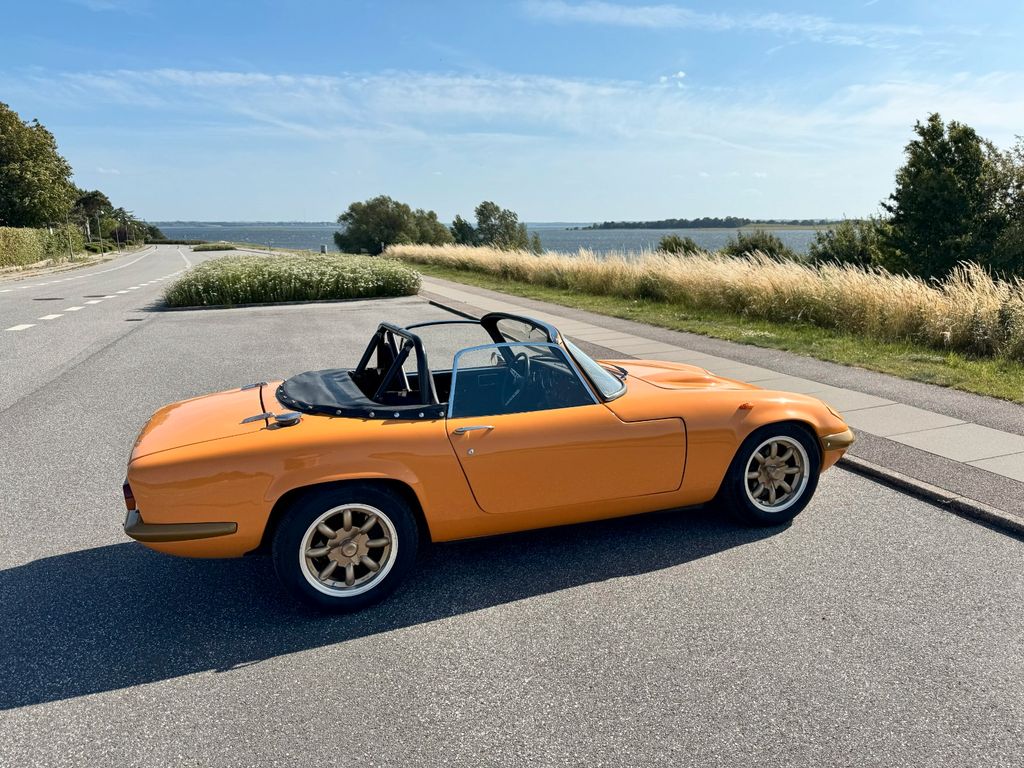 Lotus Elan