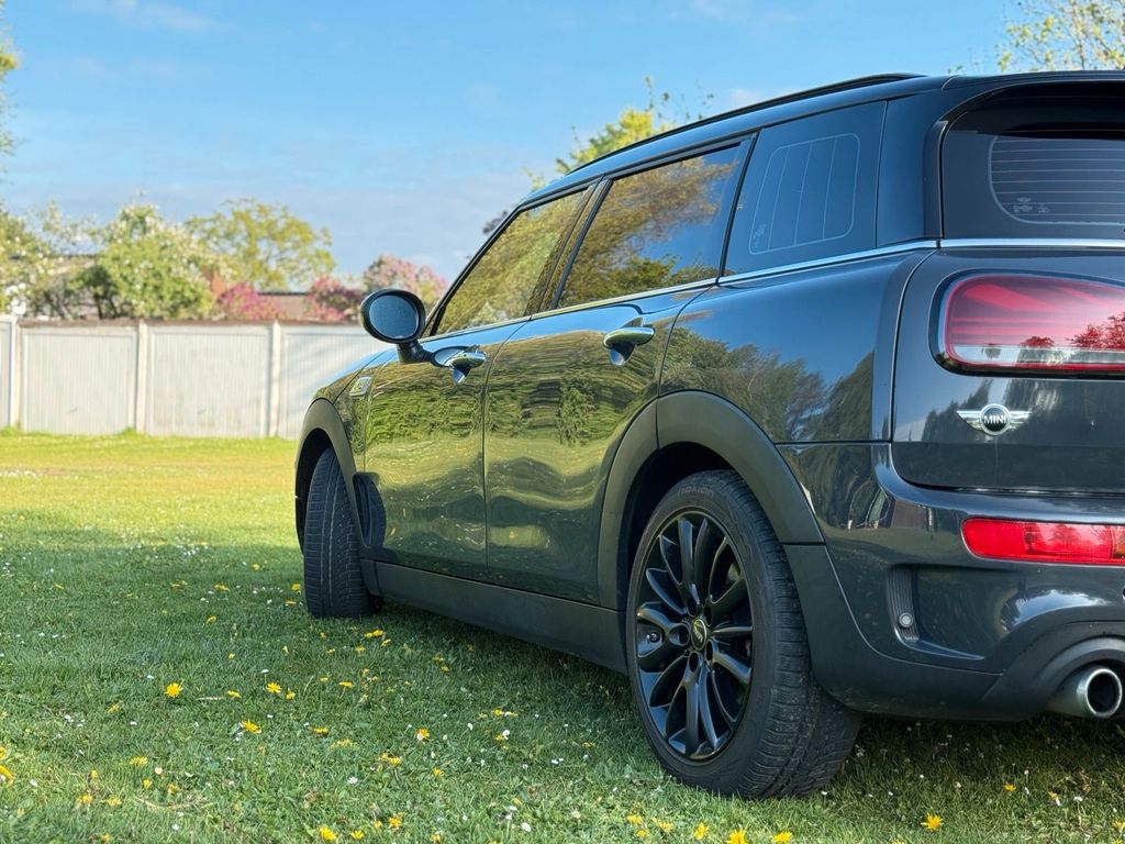 MINI Cooper Clubman