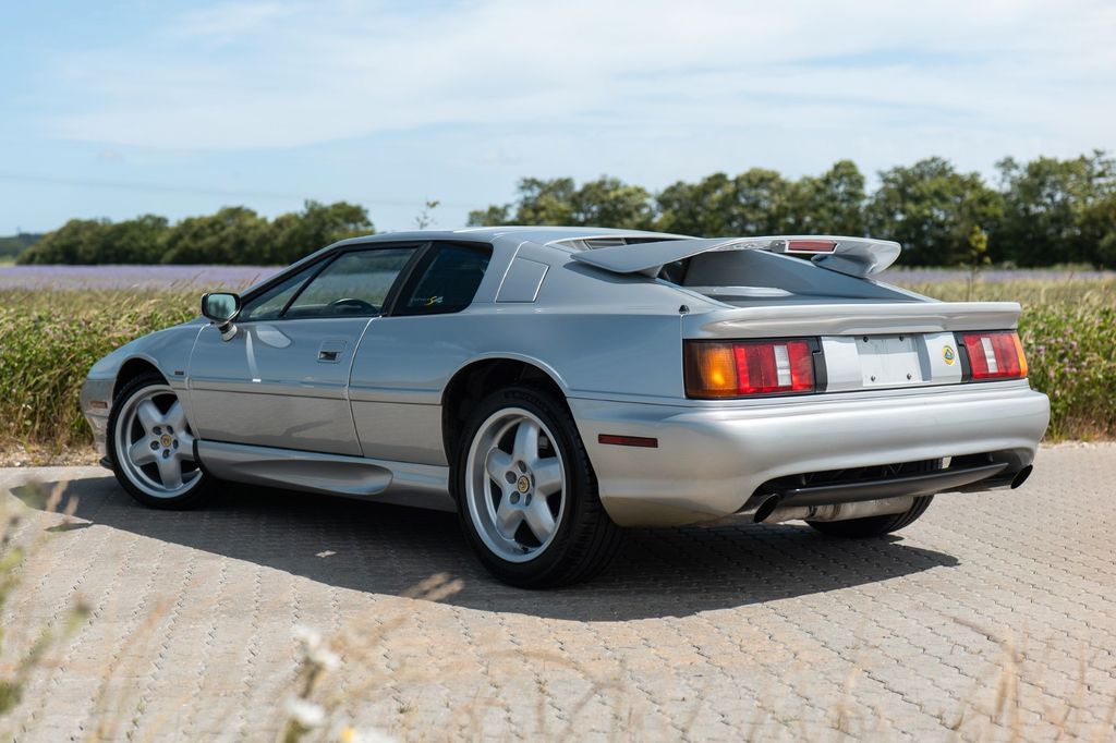 Lotus Esprit