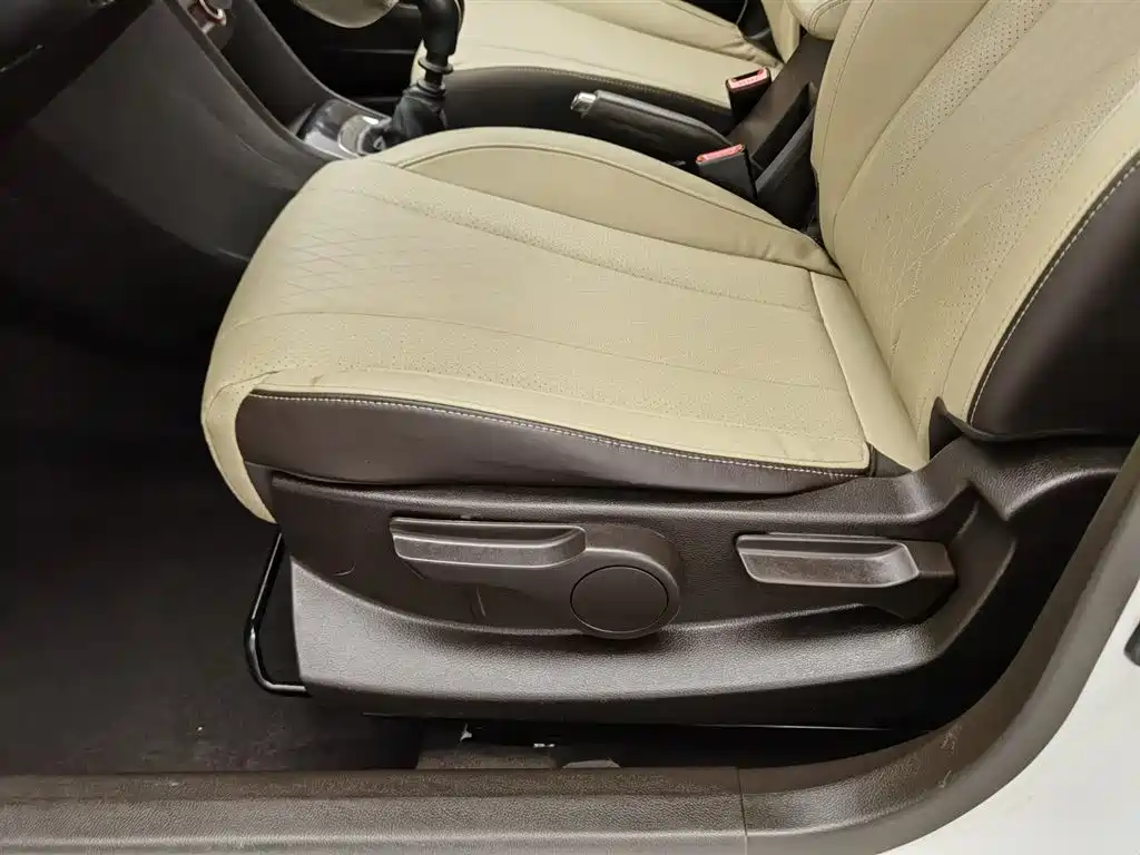 Baojun 310W