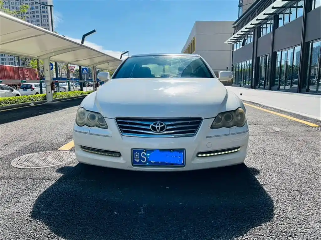 Toyota Reiz