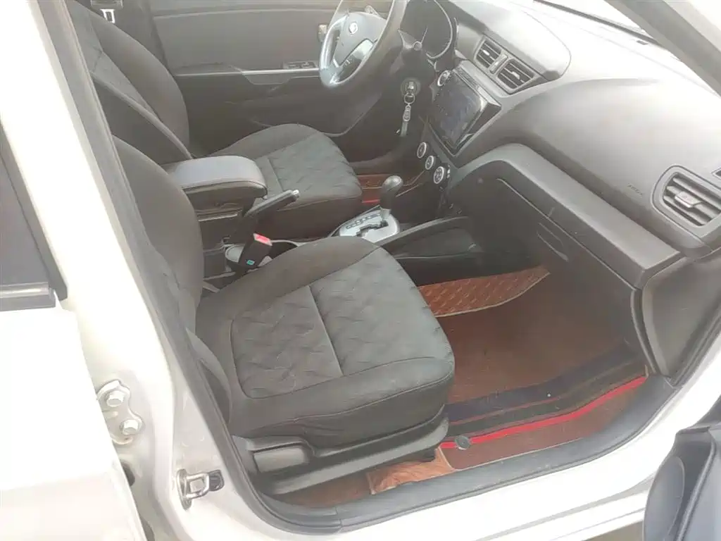 Kia K2