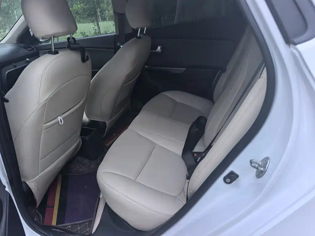 Kia K2