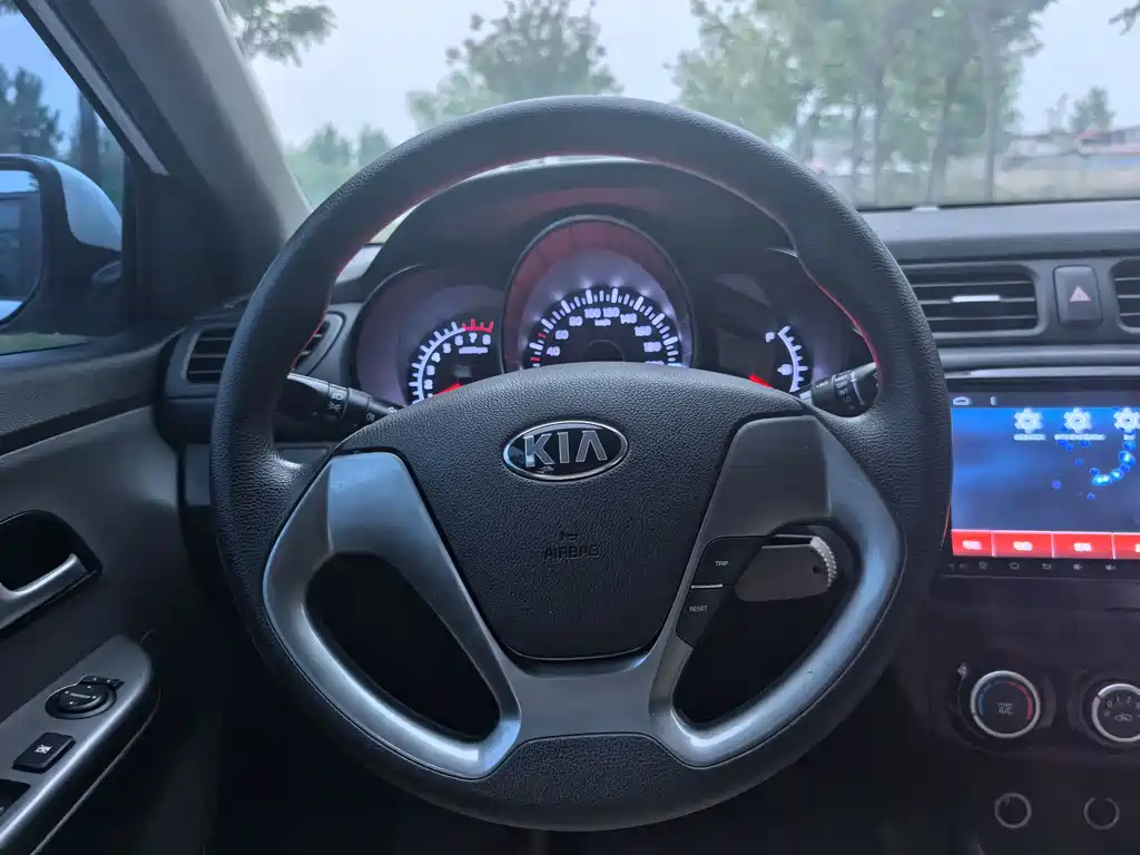 Kia K2