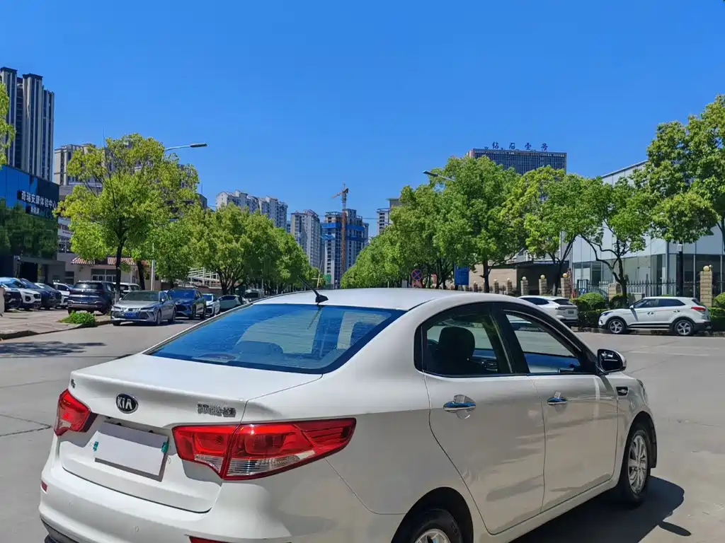 Kia K2