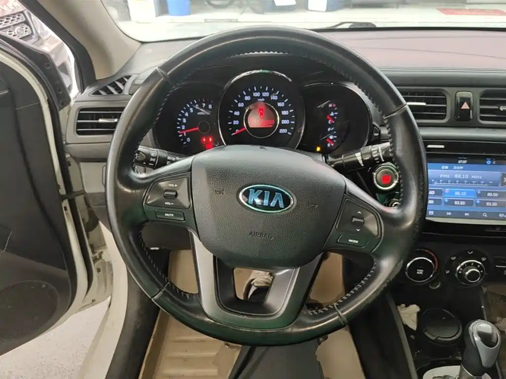 Kia K2