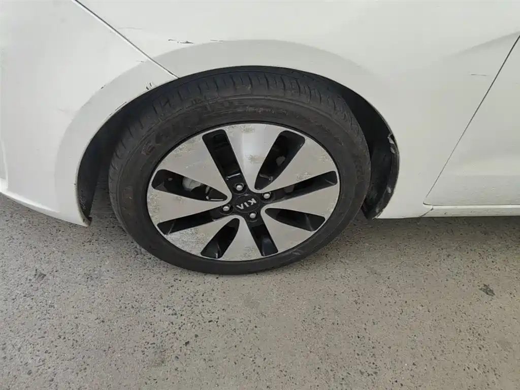 Kia K2