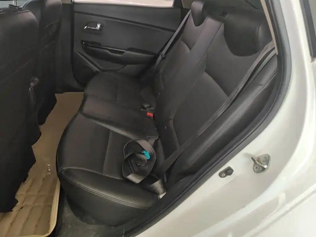 Kia K2