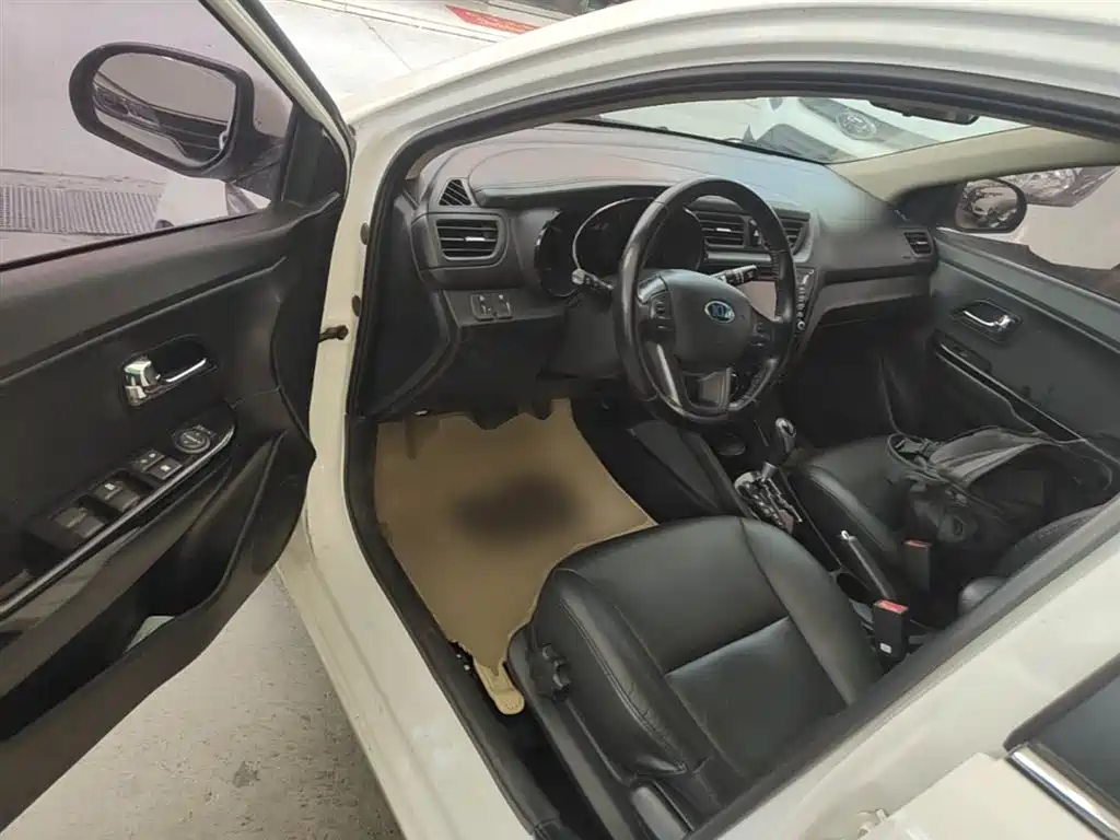Kia K2