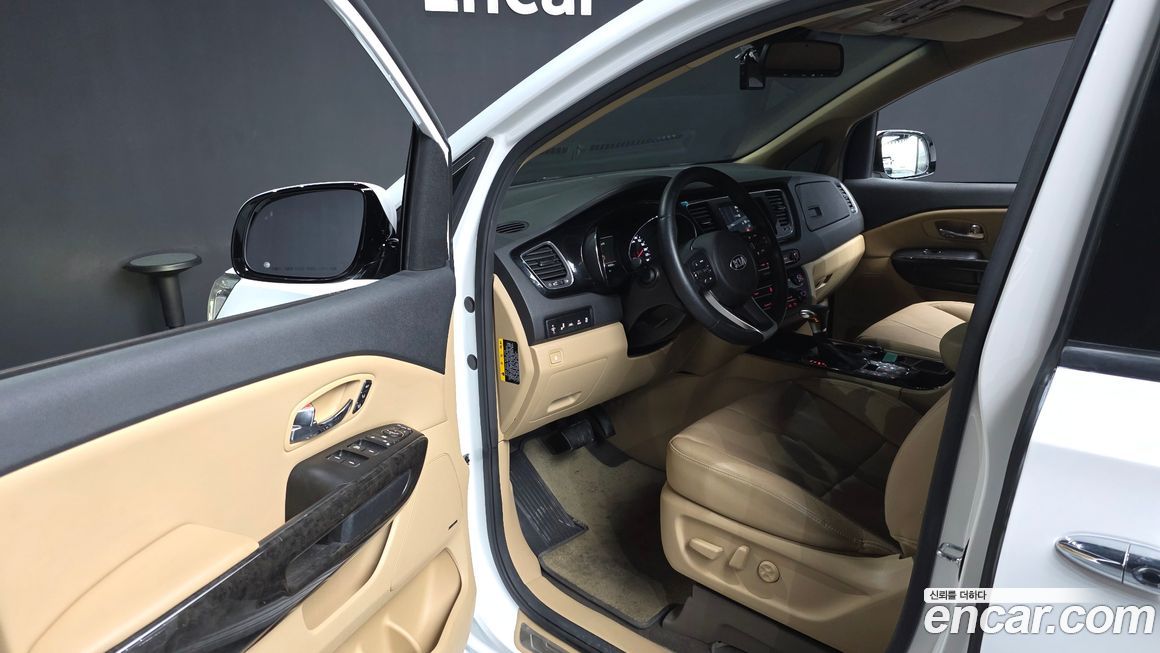 Kia Canival