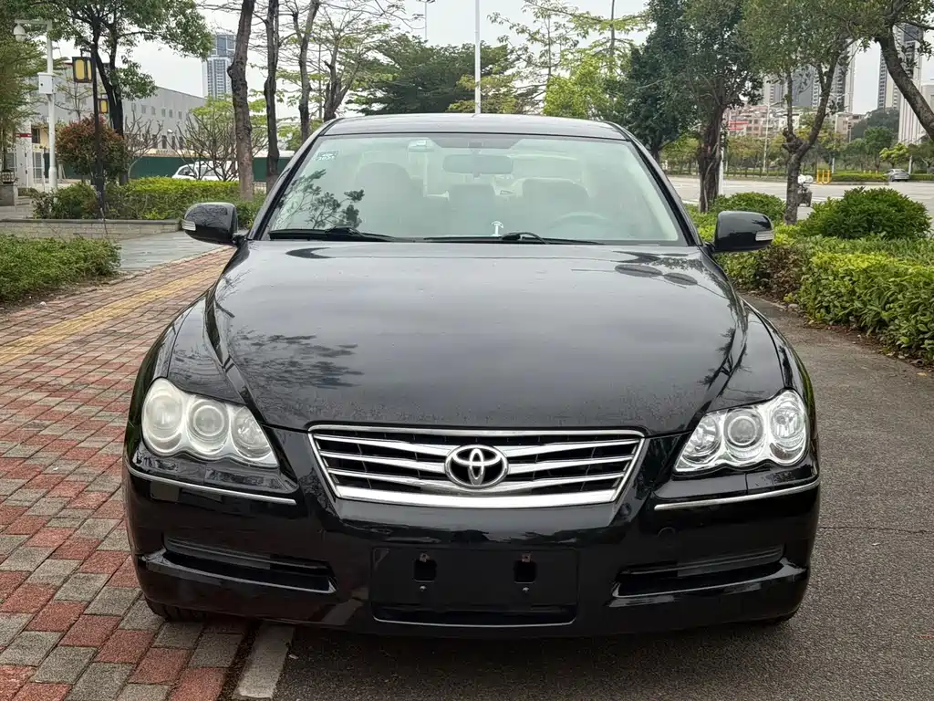 Toyota Reiz