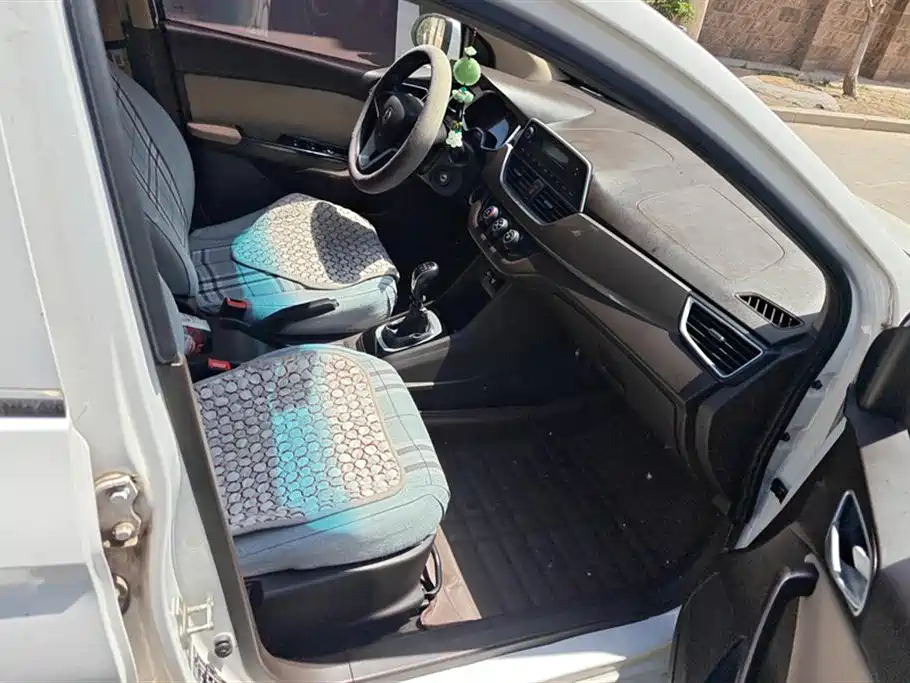 Baojun 310W
