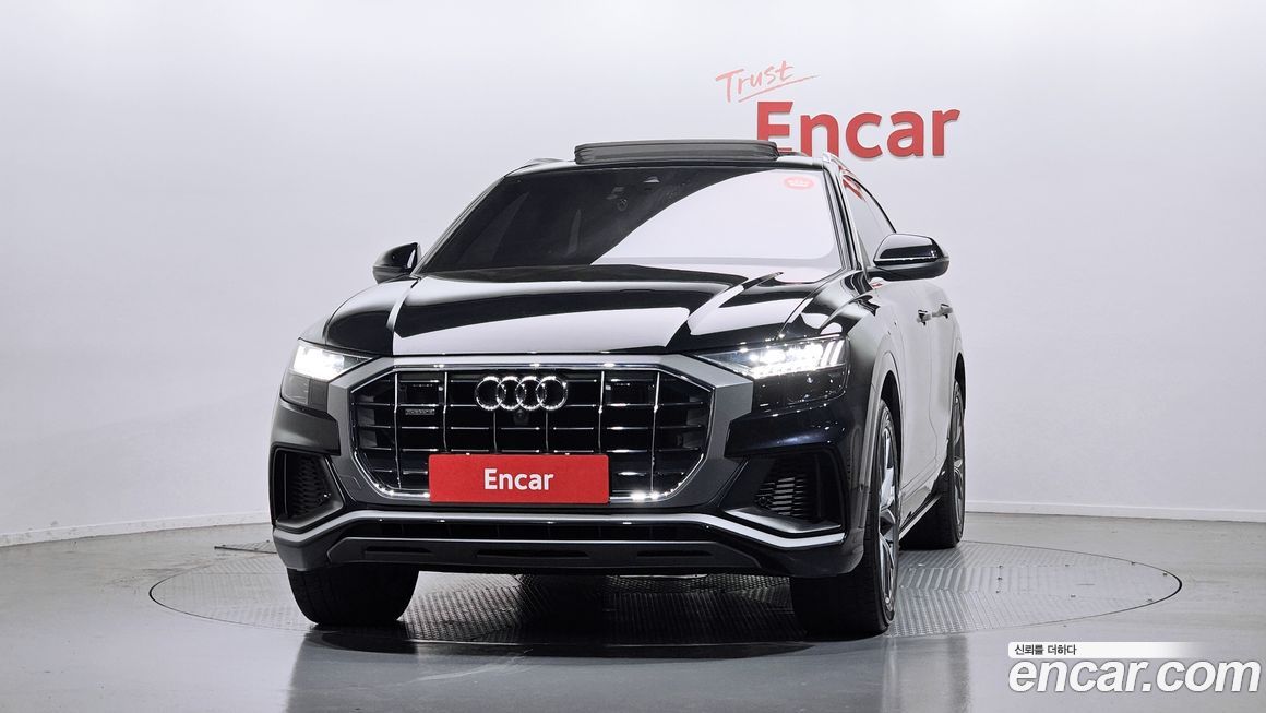 Audi Q8