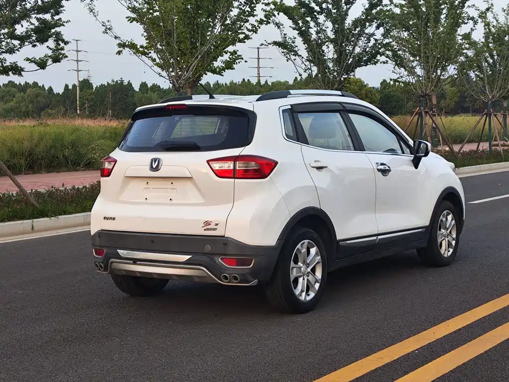 Changan CS15